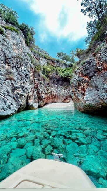 Grama Bay & Blue Cave: Snorkeling & Secret Beaches in Vlore - Why this boat day is different from a standard beach outing