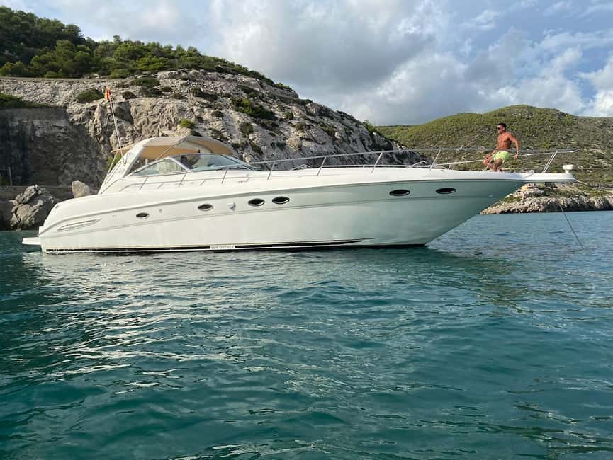 Gran Canaria: Shared yacht trip with drinks, lunch, and snorkeling - The 90 to 120 minute water stop