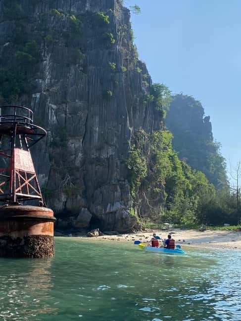 Half day Lan Ha Bay : Boat Trip , Kayaking,Snorkel - Kayaking Where the Bay Gets Quieter