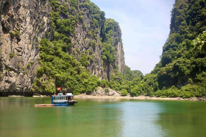 Half day Lan Ha Bay excursion ( 4 hours ): Kayaking, Snorkel - What the $64 price really covers