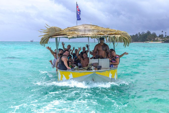 Half-Day Muri Lagoon BBQ Lunch Cruise including Snorkeling - The entertainment is part of the product