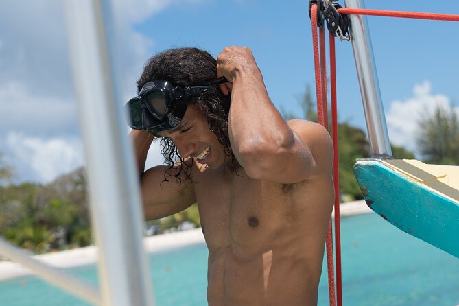 Harbour Lights-Chair &Turtle Shipwreck Snorkel Tour(10:30-1:30pm) - Getting to Carlisle Bay without wasting your start time
