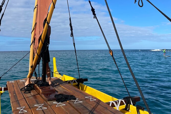 Hawaiian Sail and Snorkel in Kailua-Kona, Hawaii - The 30 to 45-minute cruise along the Kona coast