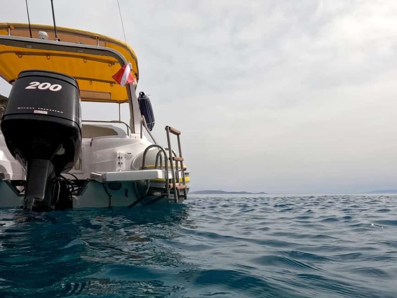 Heraklion: Boat Safari with guided snorkeling/diving tour. - The first 45-minute snorkel at the former seal cave