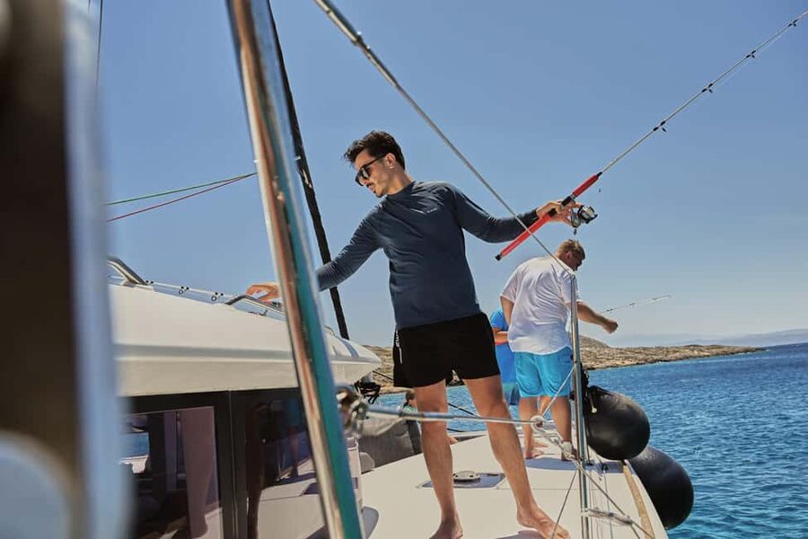 Heraklion: Dia Catamaran Tour - Lunch, Open Bar & Snorkeling - Mediterranean lunch served onboard