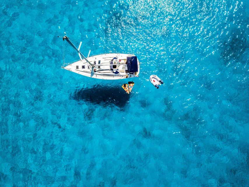 Heraklion: Dia Island Morning Sailing Trip with Snorkeling - Snacks, fruit, wine, and an easygoing lunch break
