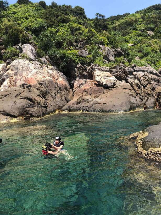Hoi An: Cham Island and Bai Xep Day Tour with Snorkeling - Lunch, group travel, and what the $33 covers