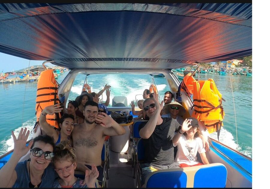 Hoi An/Da Nang: Snorkelling & Island-Hopping Speedboat Tour - Two Cham Islands reefs, not just a quick swim
