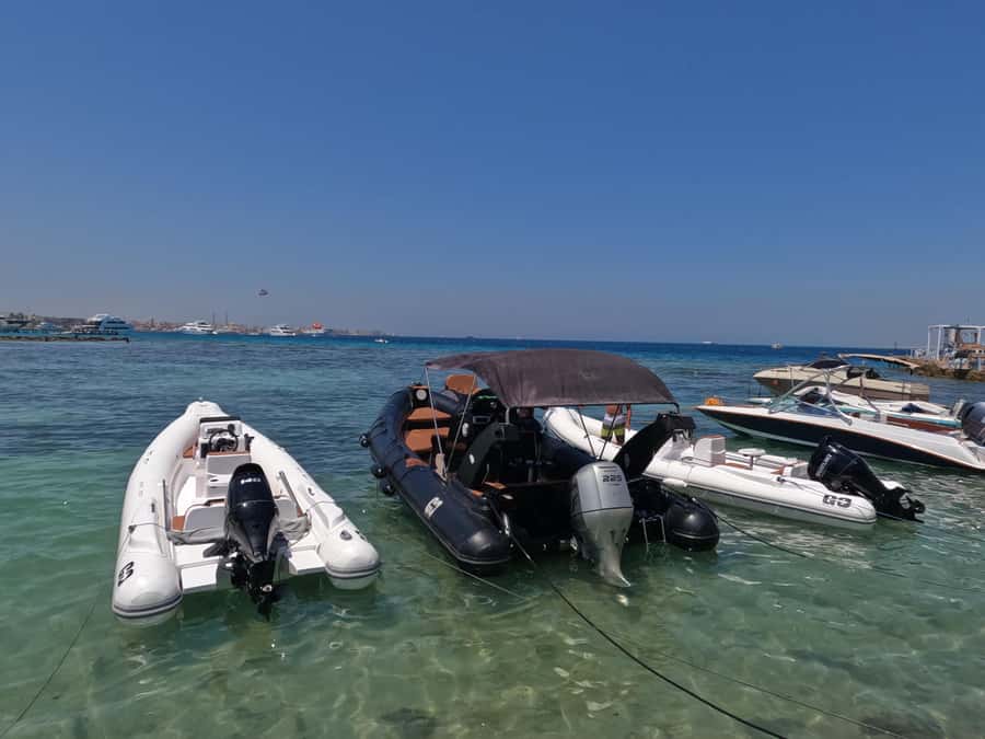 Hurghada: 4 Island Hopping Tour Dolphin, Snorkeling & Lunch - Pickup details that can make or break the morning