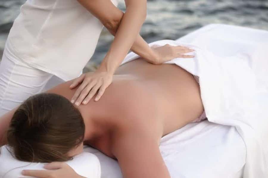 Hurghada:Luxury Diving & Snorkeling inc/Island/Lunch/Massage - A short massage on deck