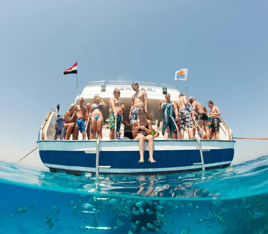 Hurghada: Snorkeling 6 x 1 to Orange Bay w Diving & Massage - What to expect from the beginner scuba session