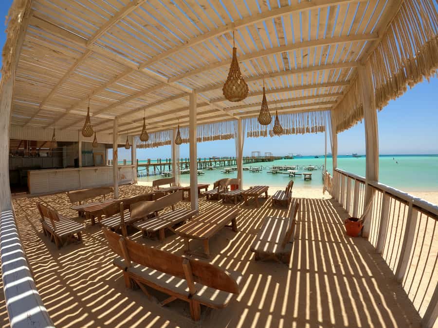 Hurghada: Snorkeling 6 x 1 to Orange Bay w Diving & Massage - Banana boat fun and time to rest