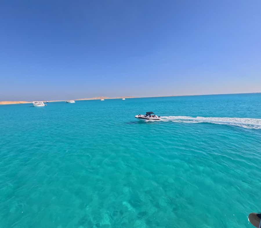 Hurghada: Turtle Bay Speedboat Tour with Snorkeling - A second stop, and the chance of more
