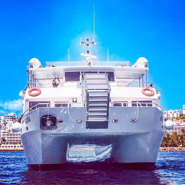 Ibiza: Formentera Trip with Paddle, Snorkel and Lunch - S’Espalmador: lunch after the water time