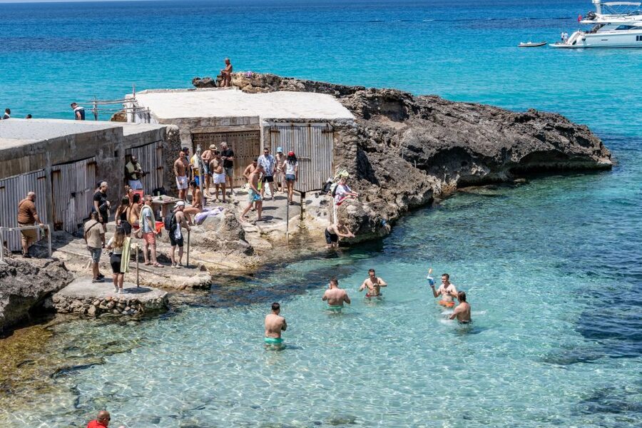 Ibiza Safari Private – Hidden Beaches, Caves & Snorkeling - Why the $166 price can make sense