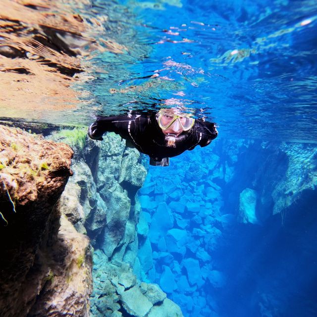 Iceland: Silfra Snorkeling Tour and Sky Lagoon Spa Combo - What the guides add to the day