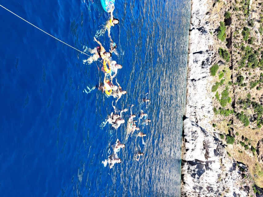 Ischia: Island Boat Tour with Neapolitan Lunch & Snorkeling - Meeting in Forio and getting settled aboard