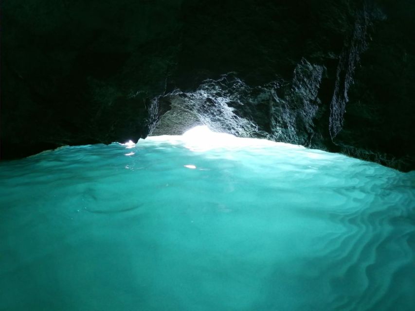 Ischia: Island Boat Tour with Neapolitan Lunch & Snorkeling - Is $82 a good value?