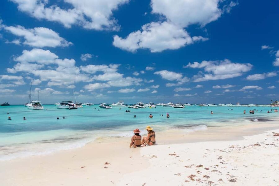 Isla Mujeres: Catamaran Ride with Open Bar, Snorkeling, and Lunch - Key points to know before booking