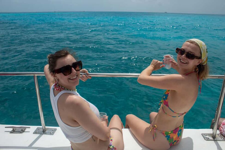 Isla Mujeres Catamaran, Snorkel & Buffet Lunch - What the $70 price really buys you