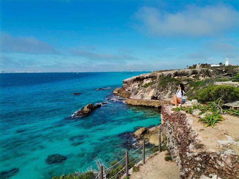 Isla Mujeres Catamaran Tour: Snorkel & Beach Adventure - The pickup and departure can shape your whole day