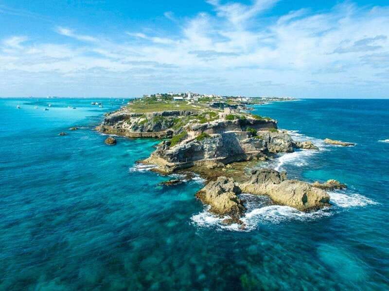 Isla Mujeres Catamaran Tour: Snorkel & Beach Adventure - Lunch, open bar, and the beach-club stop