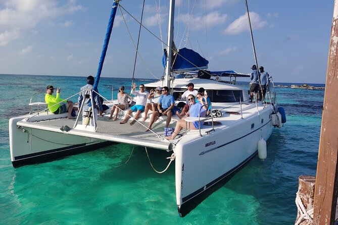 Isla Mujeres: Catamaran Tour with Snorkeling Food, Drinks, Beach - Sailing from Cancun to Isla Mujeres