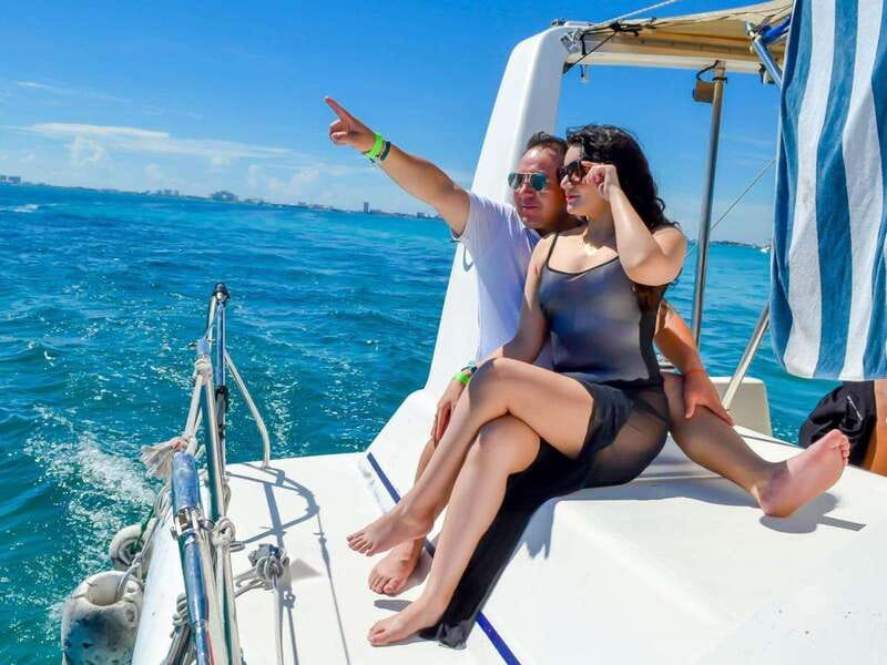 Isla Mujeres: Catamaran with Open Bar, Snorkeling and Lunch - Should you book this catamaran to Isla Mujeres?