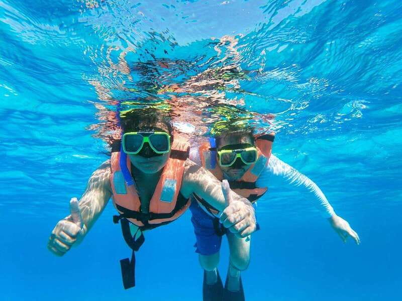 Isla Mujeres: Catamaran with Open Bar, Snorkeling and Lunch - The day begins at Marina Las Perlas