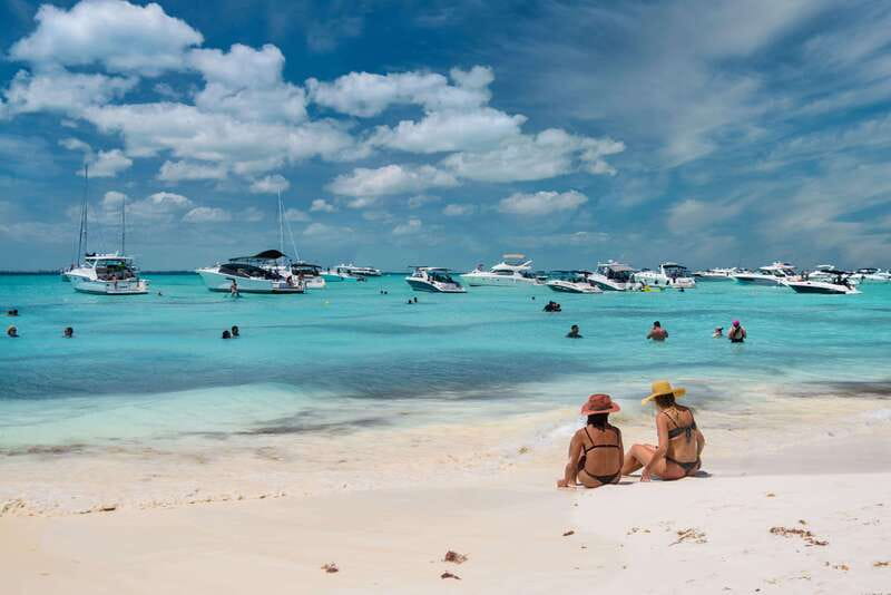 Isla Mujeres: Catamaran with Open Bar, Snorkeling and Lunch - Practical ways to make the day better