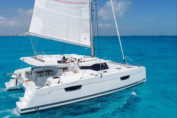 Isla Mujeres Cruise with Beach Club, Snorkel, Lunch and Open Bar - Group size, music, and safety concerns