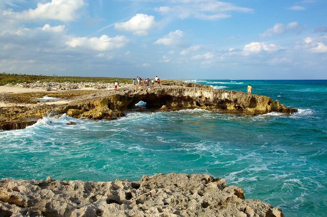 Jade Caverns Private Jeep Tour with Lunch and Snorkeling - The Chocolate, Tortilla, and Tequila Stop