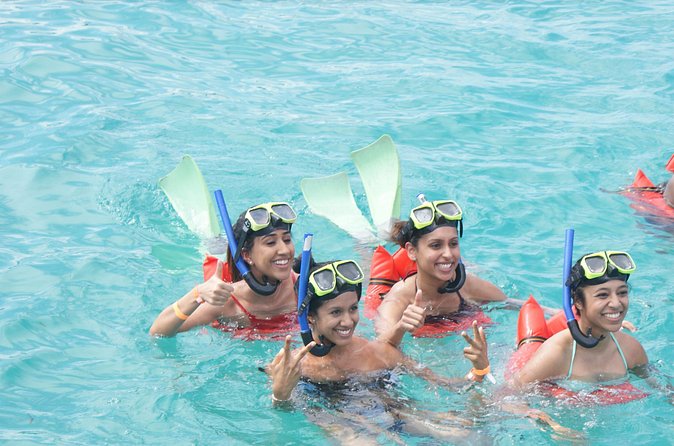 Jamaica Dunn's River Falls Party Cruise with Snorkeling - Group size, comfort, and safety