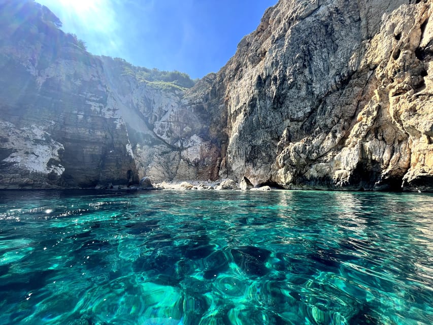 Jávea: Cala Portixol Kayak Tour with Snorkel & Cliff Jumping - Key points at a glance