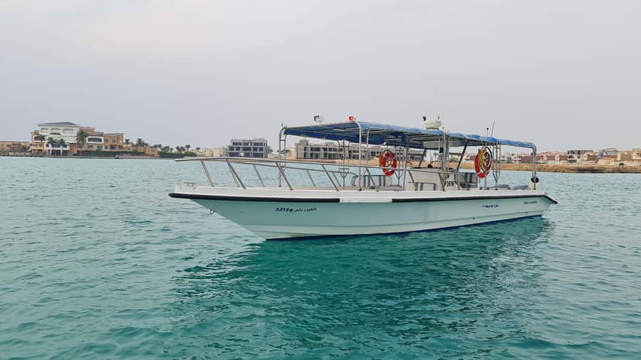 Jeddah: Bayada Leisure Boat Trip with Snorkeling - A six-hour day on the Red Sea