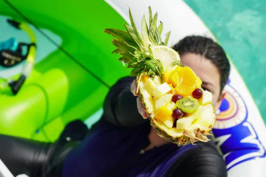 Jeddah: Bayadah Island Boat Trip with Snorkeling Option - Swimming, inflatables, and beach time