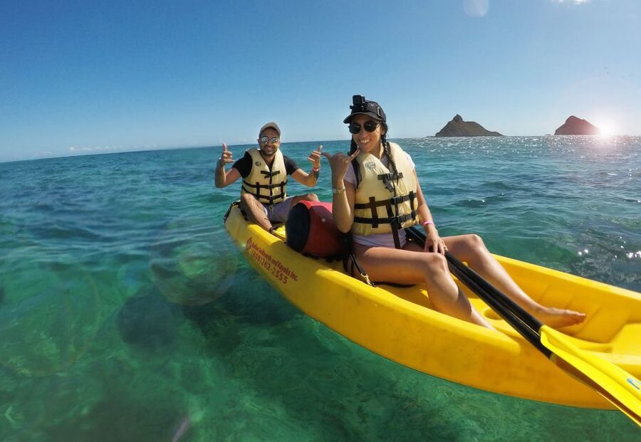 Kailua: Mokulua Islands Guided Kayak and Snorkeling Tour - Paddling across Kailua Bay