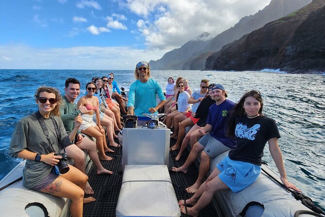 Kauai: Nā Pali Coast Zodiac Raft Expedition and Snorkeling - Sea caves, cliffs, and the limits of the ocean