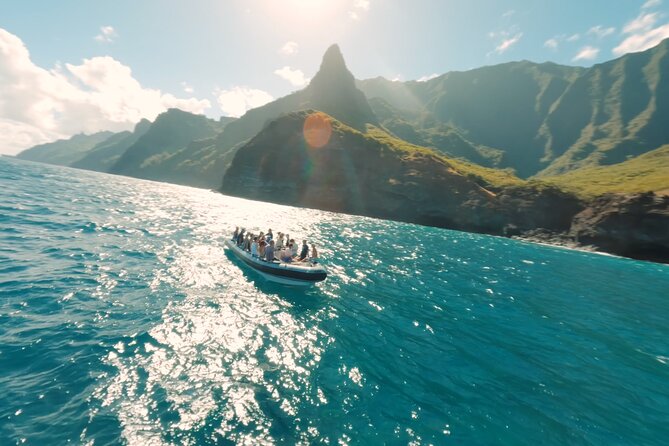 Kauai: Nā Pali Coast Zodiac Raft Expedition and Snorkeling - What four hours on an open raft really feels like