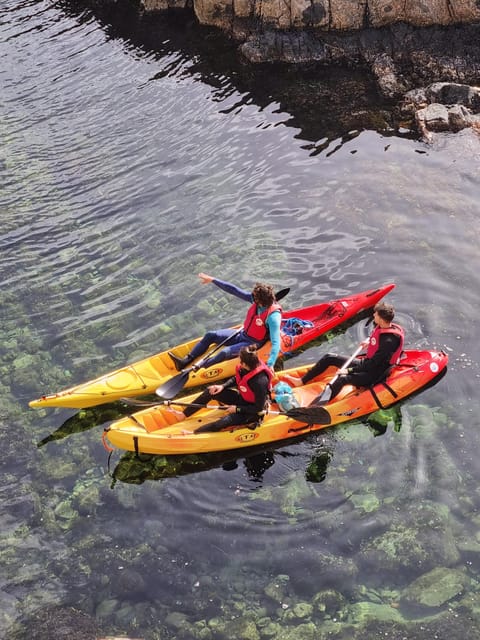 Kayak and snorkel Tour Platja d'Aro - The first hour: paddling past Conca beach