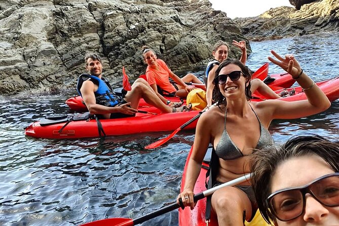 Kayak experience with Carnassa Tour in Cinque Terre + Snorkeling - What to pack for a comfortable outing
