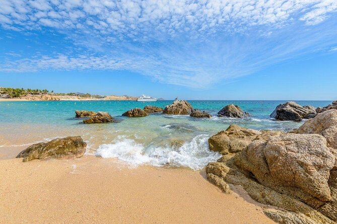 Kayak from Viudas Beach to Chileno Bay & Snorkel + Beach Time - Why this short Cabo kayak trip works well