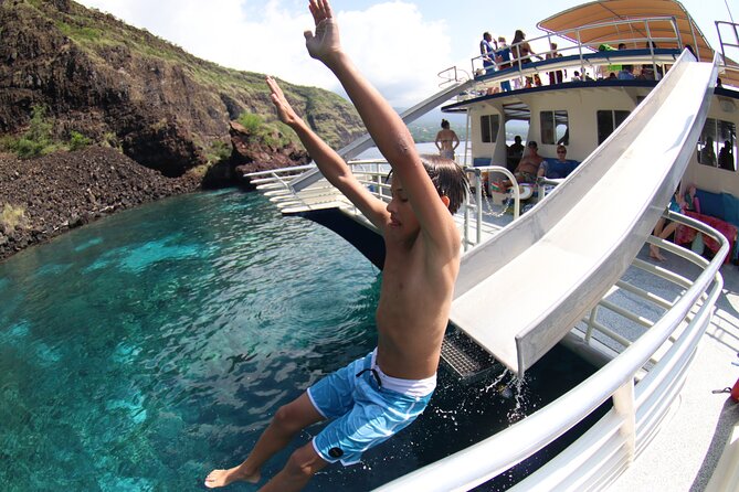 Kealakekua Bay Afternoon Snorkel: Family Fun on the Kona Coast - Slides, platform, and family fun after snorkeling