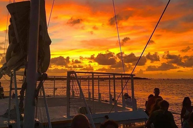 Key West Rum and Reggae: Reef Snorkel Adventure and Sunset Sail - Rum punch, reggae, and the return to Key West
