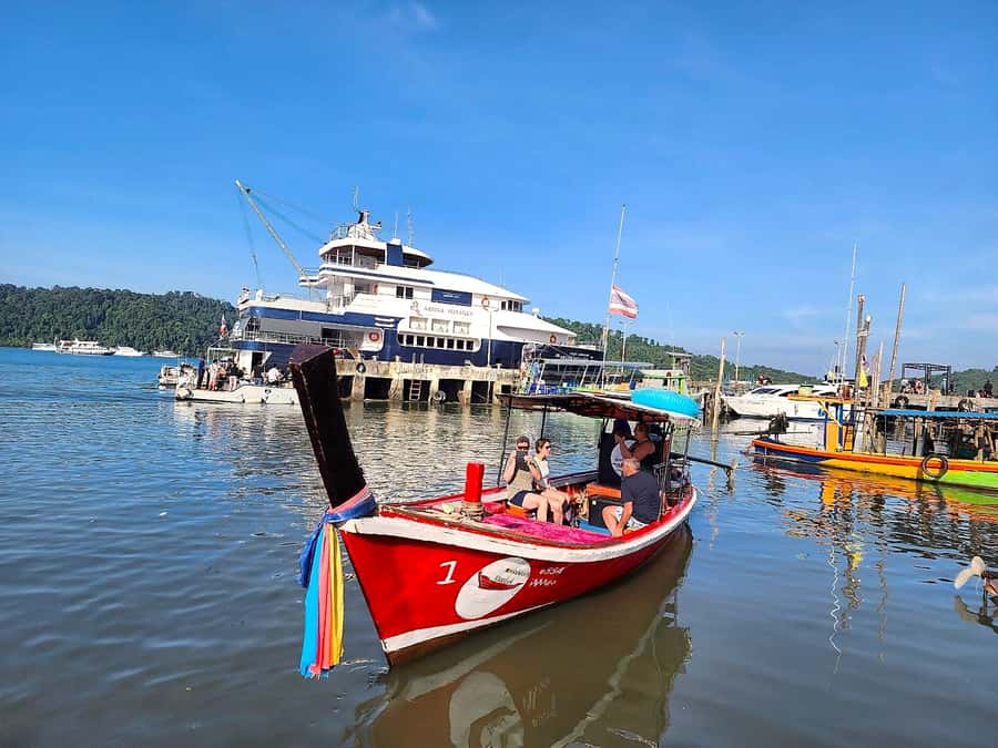 Khao Lak: Private Local Snorkeling at Khao Na Yak & Tour - Kayaking, swimming, or doing very little