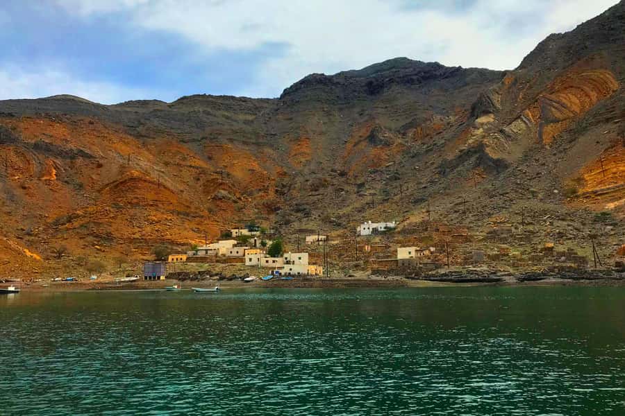Khasab: Khor Sham Half-Day Cruise with Snorkeling & Dolphins - Should you book the Khor Sham half-day cruise?
