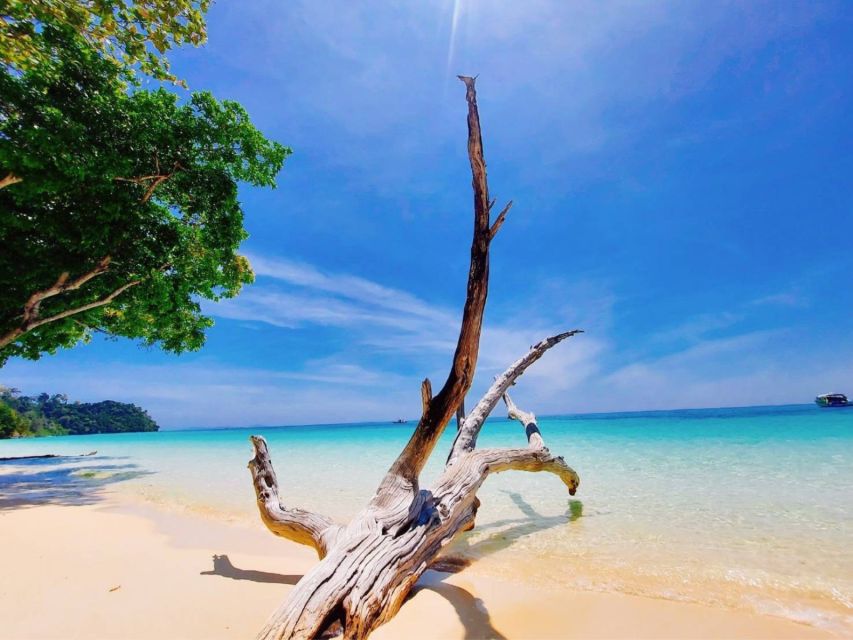 Ko Lanta: Private Longtail Rok Island Snorkeling Day Trip - First snorkeling stop at Ko Rok