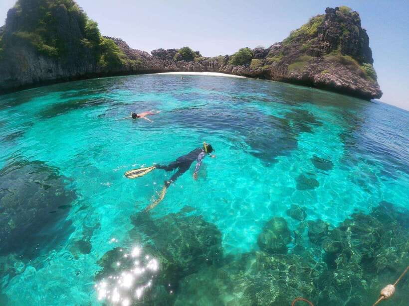 Ko Lanta: Snorkeling Adventure Tour to Koh Rok and Koh Haa - Koh Rok brings the clearest water and best snorkeling