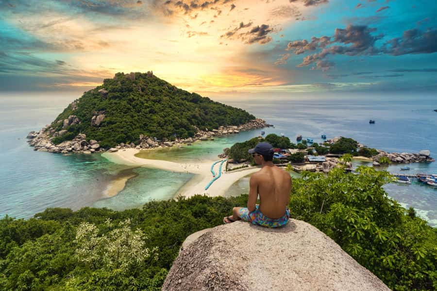 Ko Samui: Unique Ko Tao & Ko Nang Yuan Snorkeling Day Trip - Lunch at a local Koh Tao restaurant