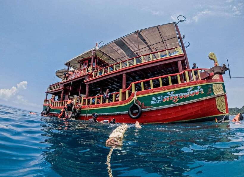 Koh Chang: 3 or 4 Islands Snorkel & Beach Tour by Big Boat - The 4-island snorkeling stops